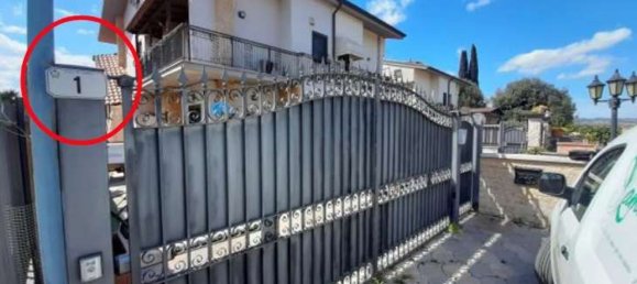 6 rooms Apartment in Fara in Sabina, Italy No. 216210 12
