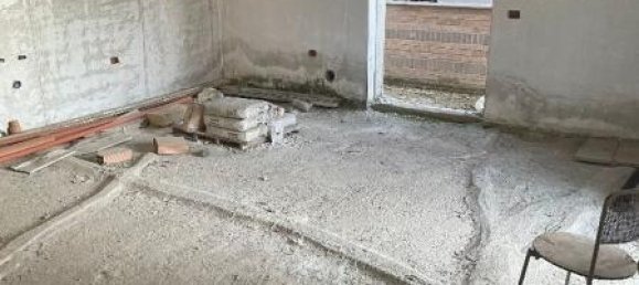 5-Zimmer Wohnung in Villa di Briano, Italy, Nr. 232727 7