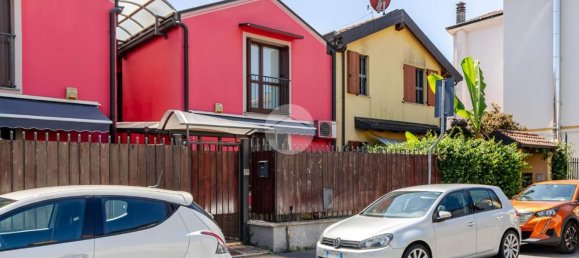 3-salle Villa à Bollate, Italy No. 286365 44