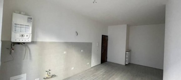 3غرفة شقة في Voghera, Italy رقم 24495 7