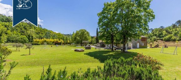 5 bedrooms House in Lucca, Italy No. 381072 16