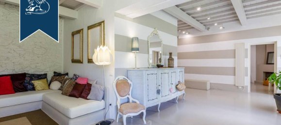 5 bedrooms House in Lucca, Italy No. 381072 42