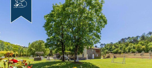 5 bedrooms House in Lucca, Italy No. 381072 18