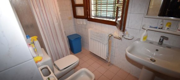 Casa de 3 habitaciónes en Seravezza, Italy No. 73208 10