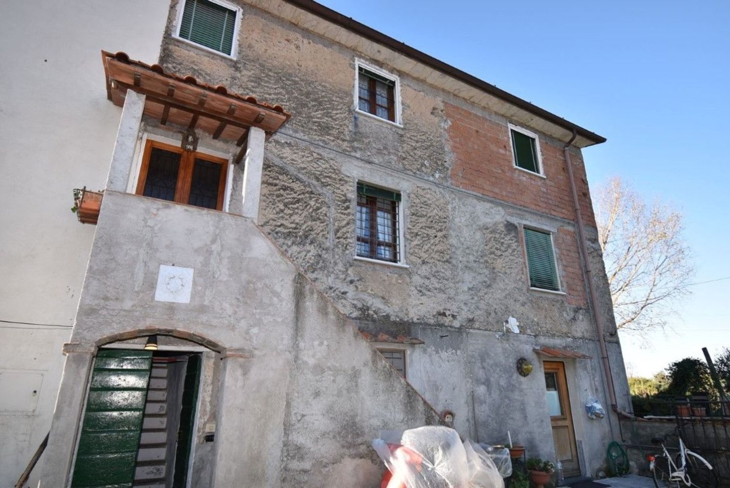 Casa de 3 habitaciónes en Seravezza, Italy No. 73208