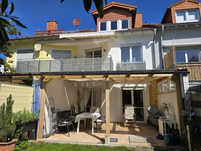 Таунхаус с 5 комнатами в Дармштадт-Дибург, Германия № 344583