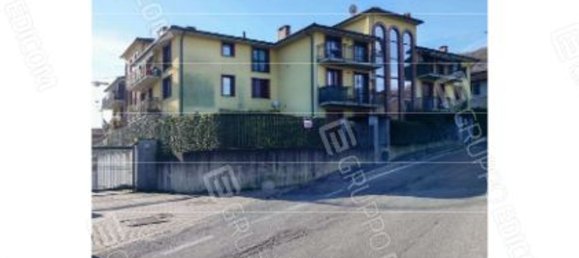 4-salle Appartement à Mesenzana, Italy No. 1633 7