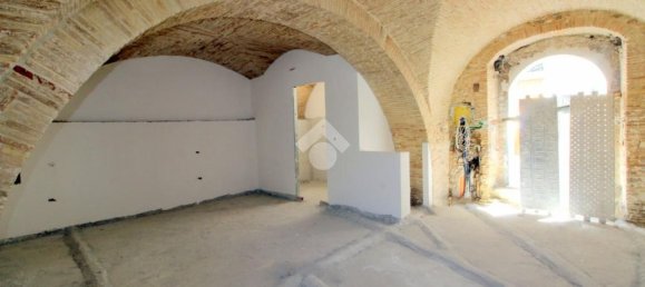 Estudio en Lucera, Italy No. 299725 13