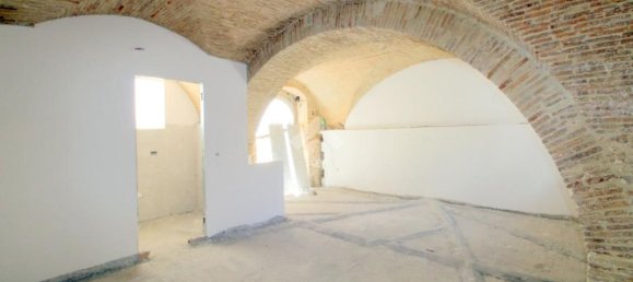 Estudio en Lucera, Italy No. 299725 14