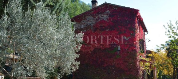 18 rooms House in Assisi, Italy No. 272293 2