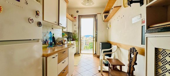 4 rooms Apartment in Florence, Italy No. 291031 8