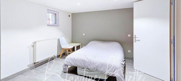 3 bedrooms House in Chatou, France No. 279548 13