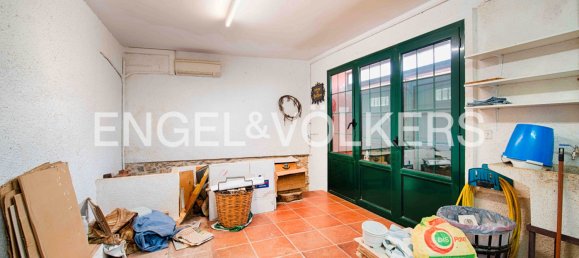 3 bedrooms House in Garriguella, Spain No. 172175 4