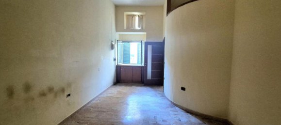 Apartamento de 2 dormitorios en Caivano, Italy No. 294726 4