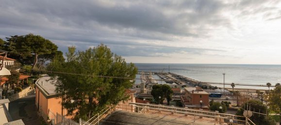 Квартира с 2 комнатами в Андора, Италия № 31624 5