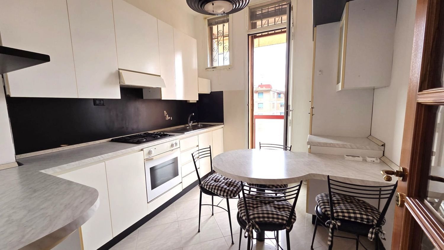 Квартира с 4 спальнями в Болонья, Италия № 330615