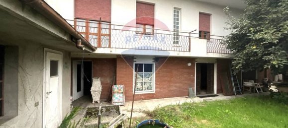 Casa de 5 habitaciónes en Busto Garolfo, Italy No. 296787 6