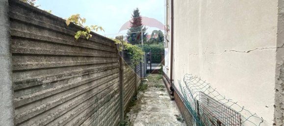 Casa de 5 habitaciónes en Busto Garolfo, Italy No. 296787 8