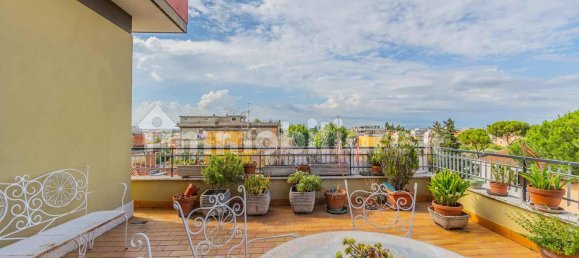 Пентхаус с 2 спальнями в Рим, Италия № 375254 44