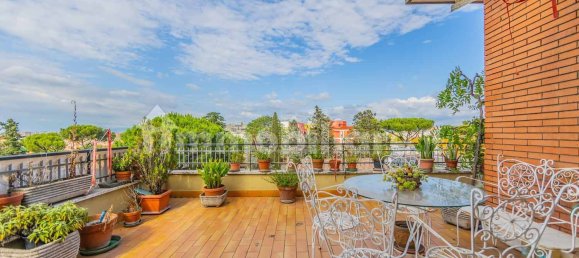 Пентхаус с 2 спальнями в Рим, Италия № 375254 22