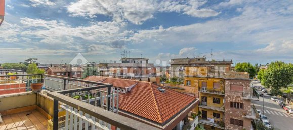 Пентхаус с 2 спальнями в Рим, Италия № 375254 24