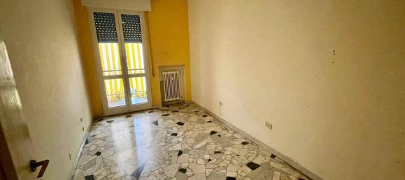 5 rooms Apartment in Alessandria, Italy No. 237640 15