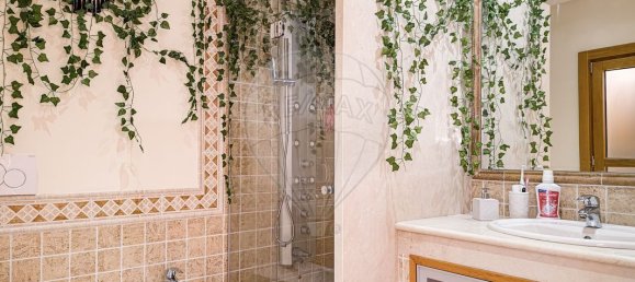 4 غرف نوم منزل في Quarteira, Portugal رقم 183561 33