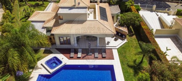 4 غرف نوم منزل في Quarteira, Portugal رقم 183561 47