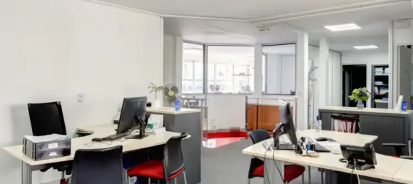 Офис 291м² в Обонн, Франция № 288945 9