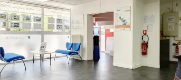 Офис 291м² в Обонн, Франция № 288945 7