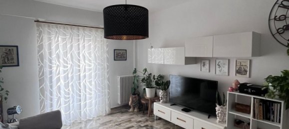 5 rooms Apartment in Montescaglioso, Italy No. 251448 2