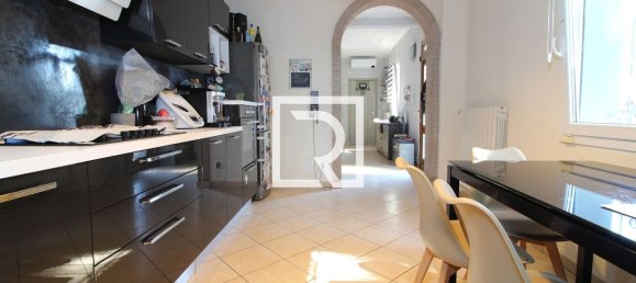 4 bedrooms House in Ravenna, Italy No. 362515 3