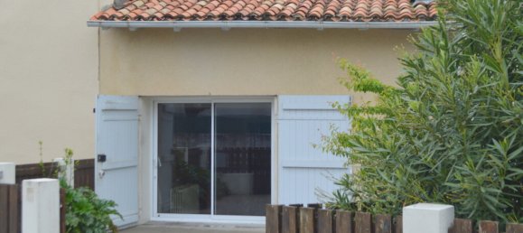 2 bedrooms House in Mortagne-sur-Gironde, France No. 282305 2