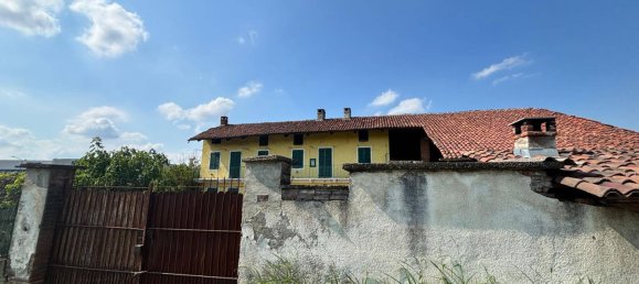 4 rooms House in Brandizzo, Italy No. 269539 4