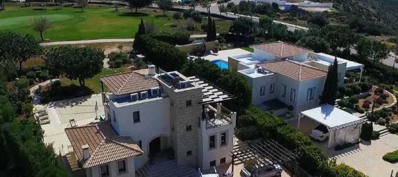 4 bedrooms Commercial property in Paphos, Cyprus No. 7417 11