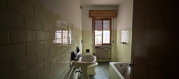 Apartamento de 5 divisões em Udine, Italy N.º 35300 5