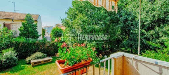 3-salle Appartement à Pavia, Italy No. 289620 11