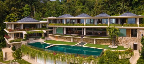 5 bedrooms Villa in Kamala, Thailand No. 19346 2