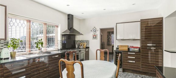 5 Schlafzimmer Haus in Enfield, United Kingdom, Nr. 6604 9