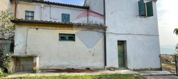 Casa de 6 habitaciónes en Belvedere Ostrense, Italy No. 2252 7