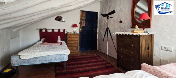 Дом с 3 спальнями в Периана, Испания № 178320 28