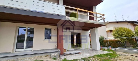 3 rooms Villa in Pozzolengo, Italy No. 37230 4