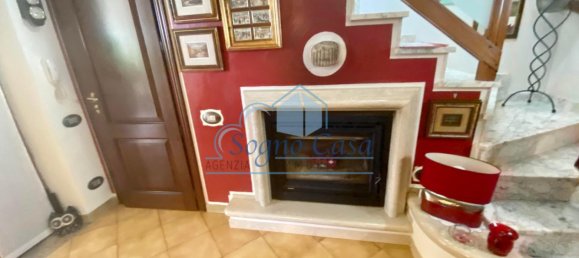 2 bedrooms House in Luni, Italy No. 302229 8