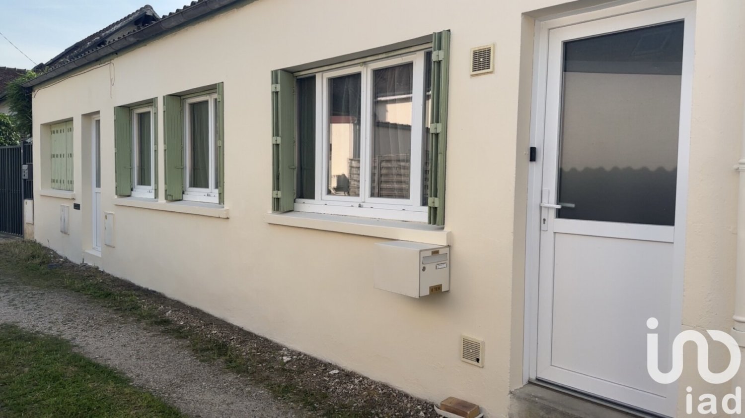 Дом с 2 спальнями в Верон, Франция № 264403