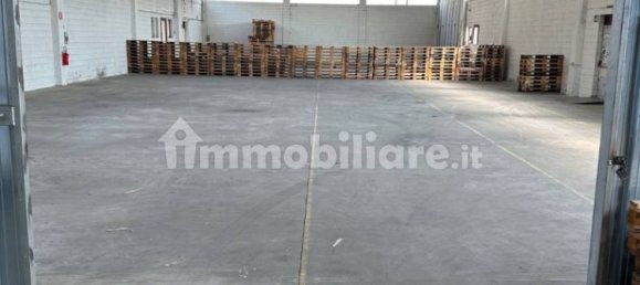 Armazém de 5 divisões em Trezzo sull'Adda, Italy N.º 250850 4