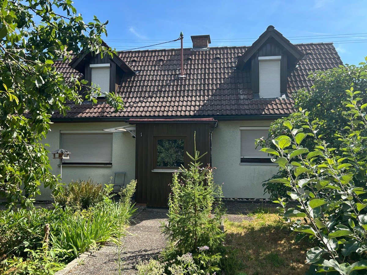 3 rooms House in Heidenheim, Germany No. 225529