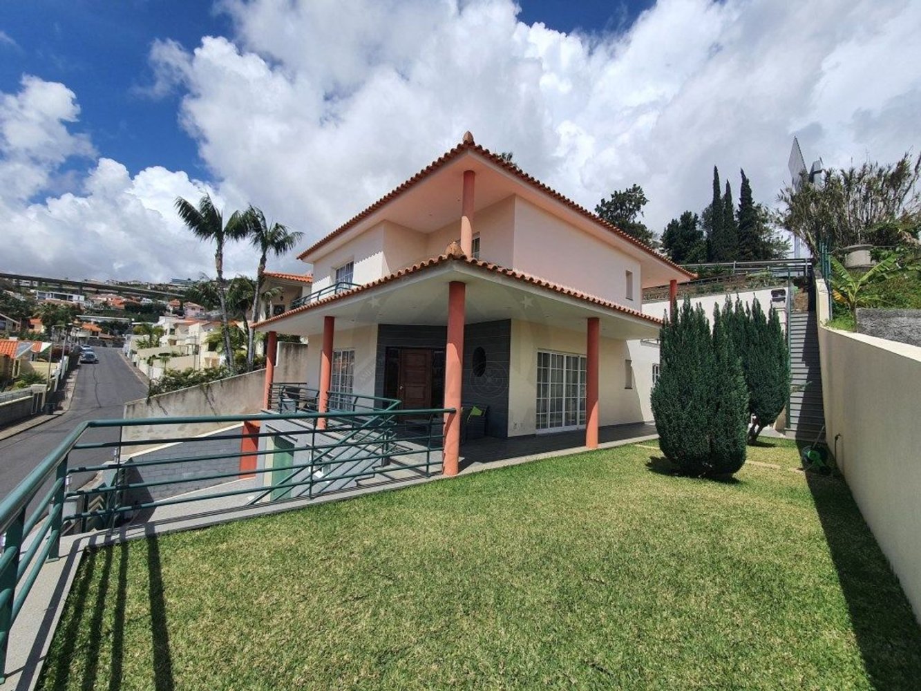 4 bedrooms House in Funchal, Portugal No. 288530