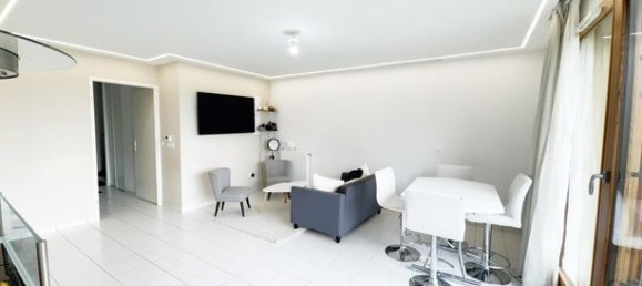 4 bedrooms House in Menucourt, France No. 301785 6