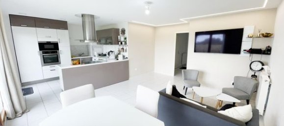 4 bedrooms House in Menucourt, France No. 301785 8