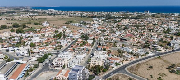 3 bedrooms Apartment in Oroklini, Cyprus No. 23395 12